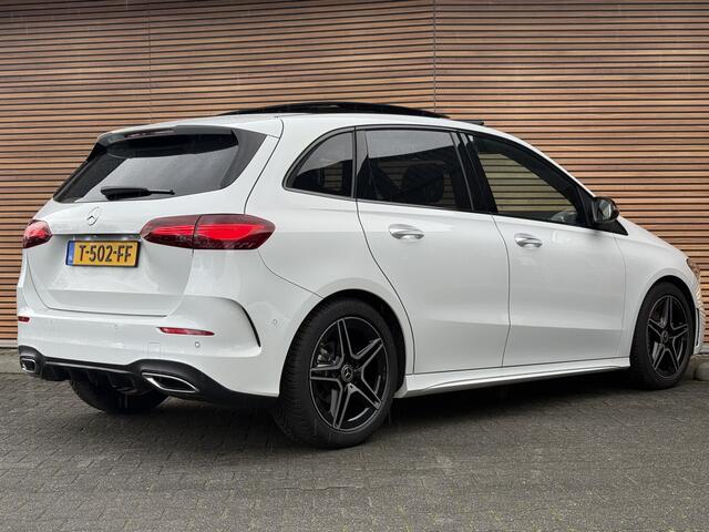 Mercedes-Benz B-KLASSE 180 AMG Line Panodak / Navi / Clima / Sfeer / Comfortstoelen