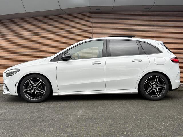 Mercedes-Benz B-KLASSE 180 AMG Line Panodak / Navi / Clima / Sfeer / Comfortstoelen