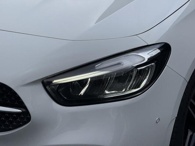 Mercedes-Benz B-KLASSE 180 AMG Line Panodak / Navi / Clima / Sfeer / Comfortstoelen