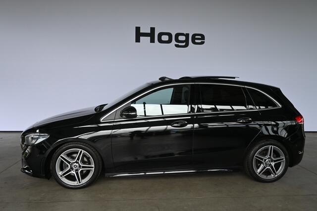 Mercedes-Benz B-KLASSE 180 Business Solution AMG Automaat Navigatie Panoramadak Rijklaarprijs Inruil Mogelijk!