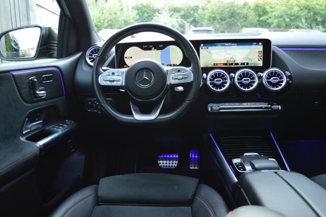 Mercedes-Benz B-KLASSE 200 AMG Led Panorama Memory Distronic Camera Night Augmented Pdc