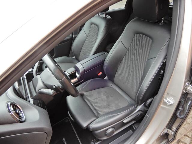 Mercedes-Benz B-KLASSE 200 BUSINESS SOLUTION AMG automaat
