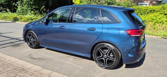 Mercedes-Benz B-KLASSE 180 Business Solution AMG* Automaat*NAP*NL auto
