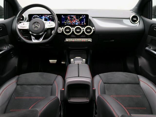 Mercedes-Benz B-KLASSE 180 Business Solution AMG AMG Line | Panorama Schuif-Kanteldak | Stoelverwarming | Inclusief 24 maanden MB Certified garantie voor Europa.