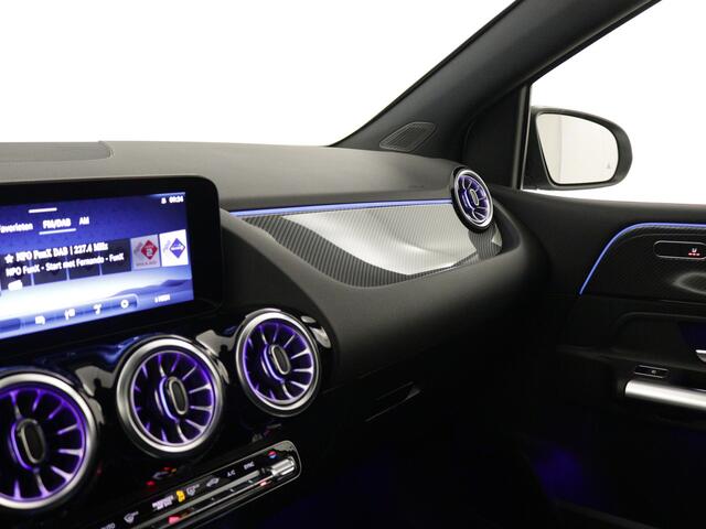 Mercedes-Benz B-KLASSE 180 Star Edition AMG Line | Nightpakket | Premium pakket | EASY PACK achterklep | USB-pakket plus | MBUX augmented reality voor navigatie | Sfeerverlichting | Zitcomfortpakket |