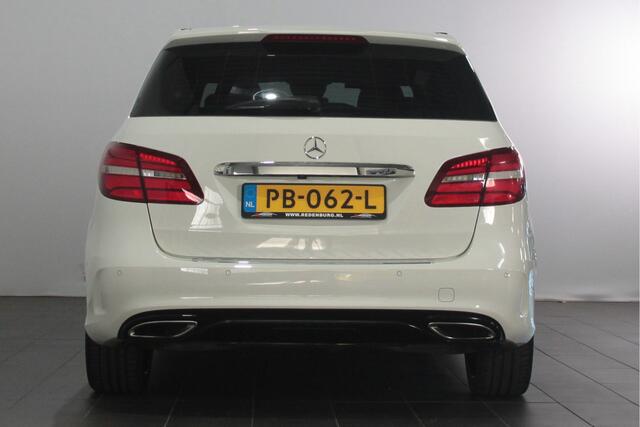 Mercedes-Benz B-KLASSE 180 Prestige - Automaat - Pano / Navi / Camera / Bluetooth