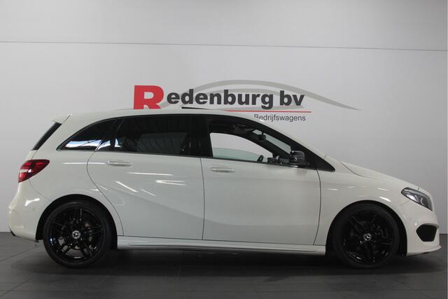 Mercedes-Benz B-KLASSE 180 Prestige - Automaat - Pano / Navi / Camera / Bluetooth