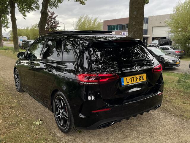 Mercedes-Benz B-KLASSE 200 Business Solution AMG | MBUX | Sfeerverlichting | Pano | 18 '' |