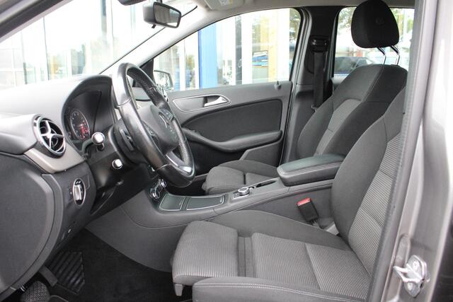 Mercedes-Benz B-KLASSE 180 Ambition | Trekhaak | Goed Onderhouden! | Lichtmetalen Velgen | Airco | Cruise Control | Navigatie |