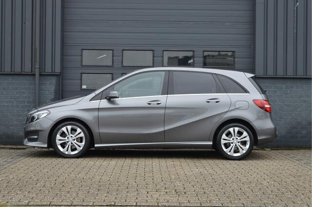 Mercedes-Benz B-KLASSE 180 Ambition | ORG. NL | TREKHAAK | AUTOMAAT |