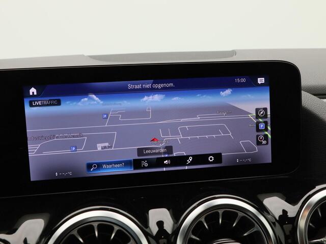 Mercedes-Benz B-KLASSE 180 AMG Line 136 Pk Automaat | Panorama Dak | Camera | Adaptive Cruise | Privacy Glass | LED | Navigatiesysteem | 19 Inch | 32.920 Km