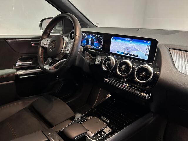 Mercedes-Benz B-KLASSE 200 Business Solution AMG | Trekhaak | Stoelverwarming | Navigatie | Achteruitrijcamera