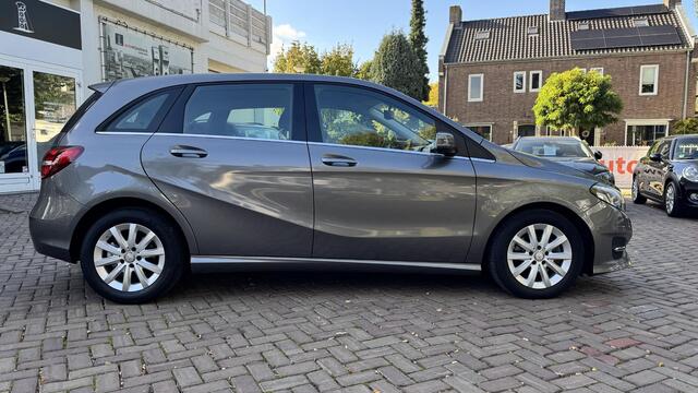 Mercedes-Benz B-KLASSE 180 Ambition | Eerste eigenaar | Volledig MB onderhouden | Trekhaak |