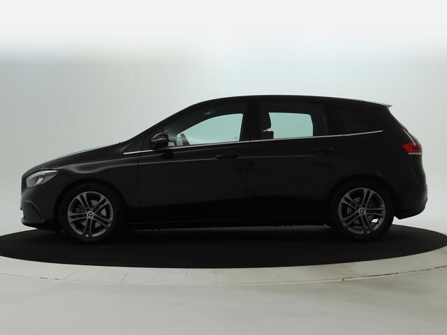 Mercedes-Benz B-KLASSE 180 Advantage Achteruitrijcamera | Ledkoplampen | EASY PACK achterklep | Spiegelpakket. Inclusief 24 maanden MB Certified garantie voor Europa.