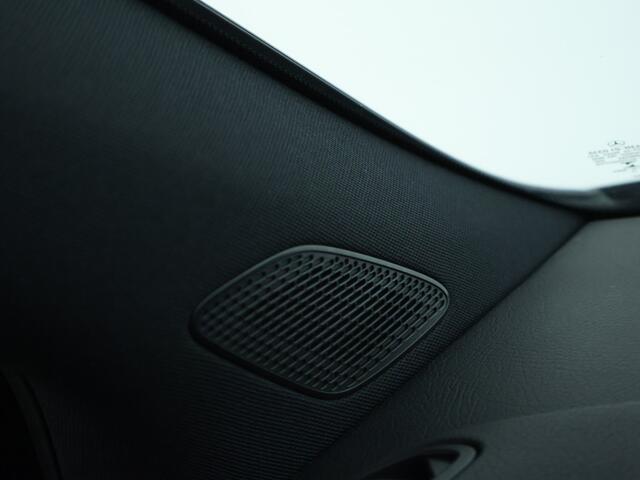 Mercedes-Benz B-KLASSE 180 Advantage Achteruitrijcamera | Ledkoplampen | EASY PACK achterklep | Spiegelpakket. Inclusief 24 maanden MB Certified garantie voor Europa.