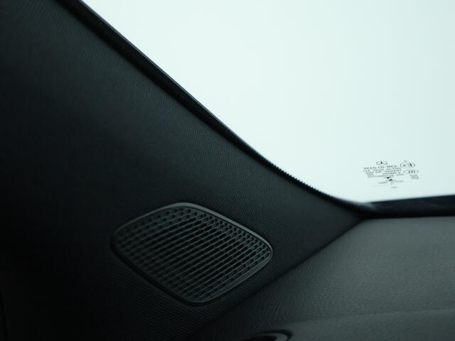 Mercedes-Benz B-KLASSE 180 Advantage Achteruitrijcamera | Ledkoplampen | EASY PACK achterklep | Navigatiesysteem met harde schijf. Inclusief 24 maanden MB Certified garantie voor Europa.