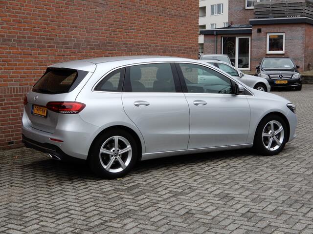 Mercedes-Benz B-KLASSE 180 BUS. SOLUTION automaat