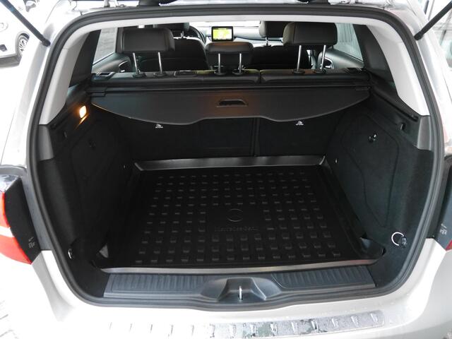 Mercedes-Benz B-KLASSE 180 Prestige | Automaat | Navigatie | Extra getint glas | Lichtmetalen velgen | Cruise control | Achteruitrijcamera