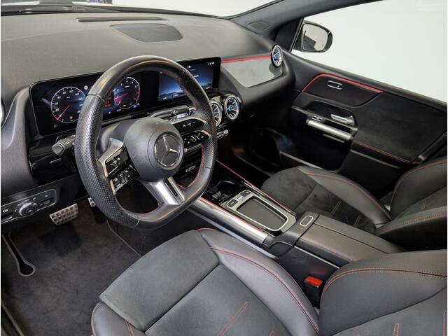 Mercedes-Benz B-KLASSE 180 AMG Line|PANO| CAMERA | STOELV