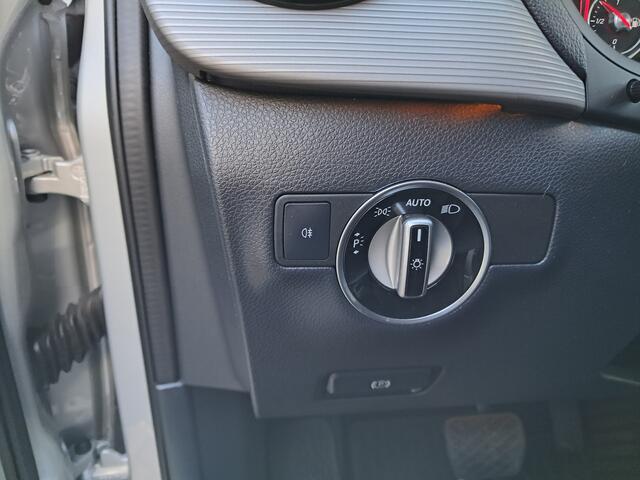 Mercedes-Benz B-KLASSE 180 Ambition Automaat met 20.409 km !!!!! | Clima | Cruise control | Navigatie | LM Velgen | Michelin Cross Climate banden | RIJKLAARPRIJS INCL 12 MAANDEN GARANTIE EN BEURT