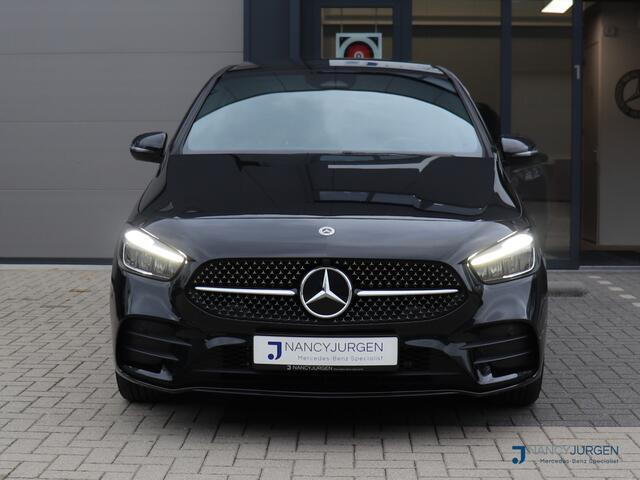 Mercedes-Benz B-KLASSE 250 e AMG | 8G Aut. | Pano | Camera | MBUX High End | Ambiente Light | Apple Car Play/ Android Auto | Keyless Go | Advanced Plus Pakket | Parkeer Pakket |