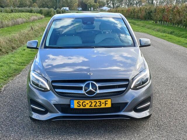 Mercedes-Benz B-KLASSE 200 Prestige /Chique combinatie!/Dealer onderhouden!/