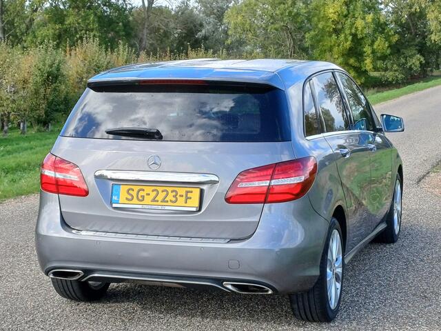 Mercedes-Benz B-KLASSE 200 Prestige /Chique combinatie!/Dealer onderhouden!/