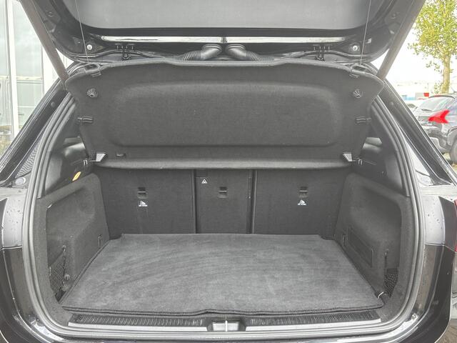 Mercedes-Benz B-KLASSE 200 Business Solution AMG | Automaat | Pano | Sfeerverlichting | Elektrische Stoelen