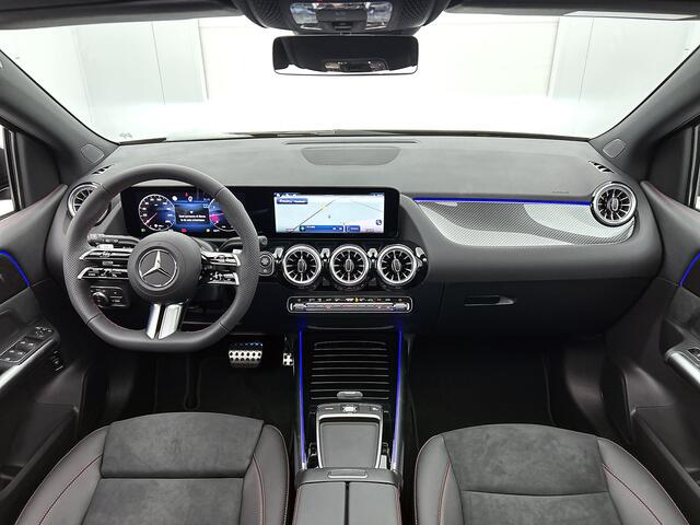 Mercedes-Benz B-KLASSE 180 Business Solution AMG | Nightpakket | Smartphone integratie | Panoramaschuifdak | Stoelverwarming voor | EASY PACK achterklep | Keyless-Go comfortpakket | MULTIBEAM LED |