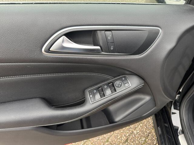 Mercedes-Benz B-KLASSE 180 Automaat Ambition Navi/Cruise/LED/PDC