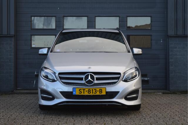 Mercedes-Benz B-KLASSE 180 Business | ORG. NL | CAMERA | TREKHAAK | LED |