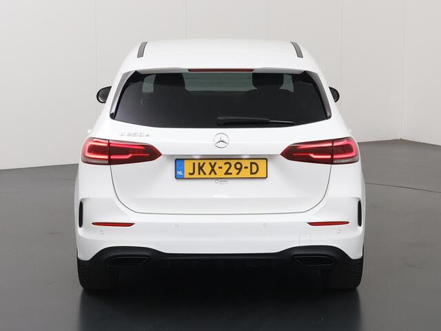 Mercedes-Benz B-KLASSE 250 e AMG Line | Night pakket | |Sfeerverlichting | Stoelverwarming |