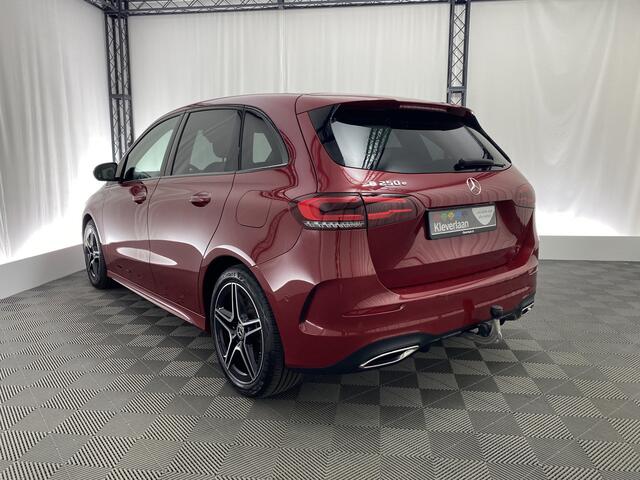 Mercedes-Benz B-KLASSE 250 PHEV AMG Night Automaat | Pano-Dak | Trekhaak | Carplay | Navi | 218 Pk |