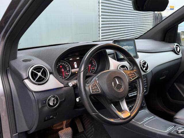 Mercedes-Benz B-KLASSE BWJ 2018 | 200 Ambition 157PK AUTOMAAT | TREKHAAK | LEER | 2X PANO DAK | PDC 2X | NAVI | CLIMA | STOELVERW | CRUISE