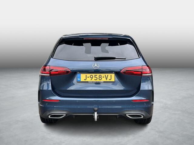 Mercedes-Benz B-KLASSE 200 Business Solution AMG | Stoelverwarming | Cruise Control | Trekhaak