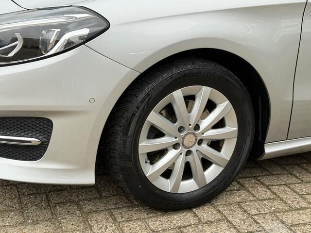 Mercedes-Benz B-KLASSE 180 Ambition Aut. / Trkhk / Navi/Sp.stln.