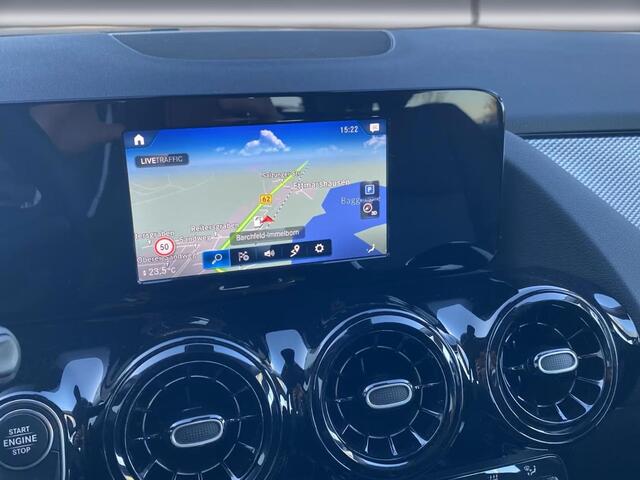 Mercedes-Benz B-KLASSE 250e Business ** APPLE/ANDROID - NAVI - HALF-LEDER - SPOORASS - CRUISE ** 1e EIG - UNFALLFREI ** ** INFORMEER OOK NAAR ONZE AANTREKKELIJKE FINANCIAL-LEASE TARIEVEN **