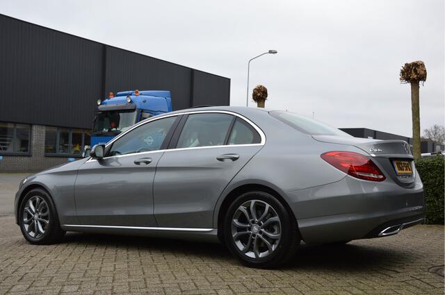 Mercedes-Benz C-KLASSE 180 AMBITION | AUTOMAAT | SCHUIFDAK | TREKHAAK | SFEERVERL | LED | ENZ
