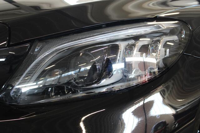 Mercedes-Benz C-KLASSE Estate 200 Business Solution AMG | Incl. 12 maanden garantie | Cruise control | Navigatie | Apple CarPlay | Vol lederen sportzetels | stoelverwarming | 360° camera + parkeersensoren | 1e eigenaar | LED koplampen | Zwarte hemel |