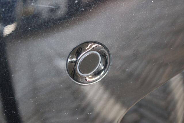 Mercedes-Benz C-KLASSE Estate 200 Business Solution AMG | Incl. 12 maanden garantie | Cruise control | Navigatie | Apple CarPlay | Vol lederen sportzetels | stoelverwarming | 360° camera + parkeersensoren | 1e eigenaar | LED koplampen | Zwarte hemel |