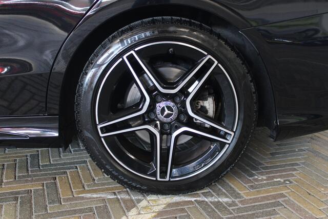 Mercedes-Benz C-KLASSE Estate 200 Business Solution AMG | Incl. 12 maanden garantie | Cruise control | Navigatie | Apple CarPlay | Vol lederen sportzetels | stoelverwarming | 360° camera + parkeersensoren | 1e eigenaar | LED koplampen | Zwarte hemel |