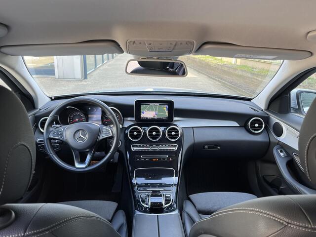 Mercedes-Benz C-KLASSE Estate 180 Business Solution AMG | AMG Pakket/Navi/Clima/Cruise/17"/Sportstoelen/Stoelverwarming/Sfeerverlichting