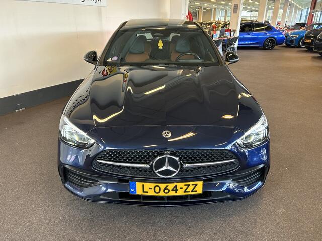 Mercedes-Benz C-KLASSE Estate 200 Launch Edition AMG Line | Panoramadak | Nederlands geleverd | Luxe Lederen bekleding | Achteruitrijcamera | Sfeerverlichting | Apple carplay | Cruise control | Climate control | LED | Stoelverwarming | Dodehoeksdetectie | Lane assist