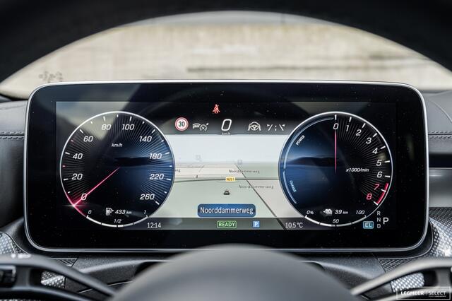 Mercedes-Benz C-KLASSE 300 e AMG (313PK) Pano, Dist., Trekhaak, Vol, Dealer oh