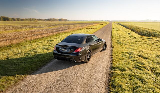 Mercedes-Benz C-KLASSE AMG 63 | Pano | Ambient | Burmester | Memory | Carbon