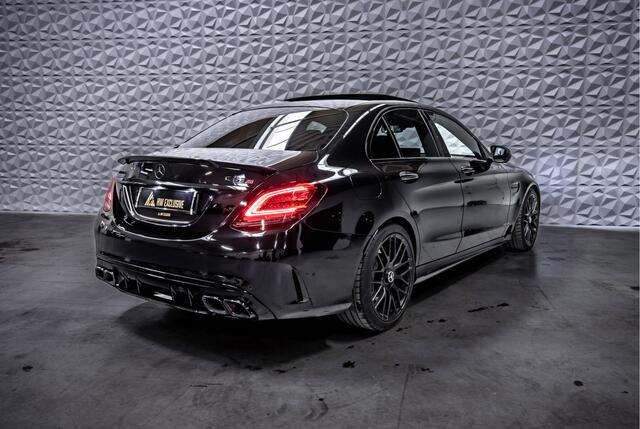 Mercedes-Benz C-KLASSE AMG 63 | Pano | Ambient | Burmester | Memory | Carbon