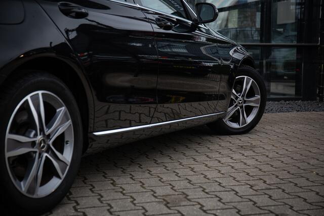 Mercedes-Benz C-KLASSE 200 Sport Edition Premium Plus Glazen panoramadak, Stoelverwarming, Isofix