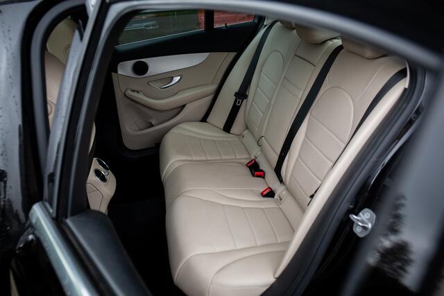 Mercedes-Benz C-KLASSE 200 Sport Edition Premium Plus Glazen panoramadak, Stoelverwarming, Isofix