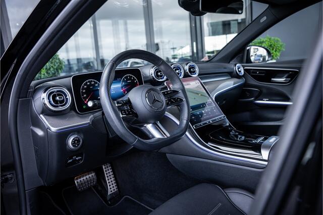 Mercedes-Benz C-KLASSE 300 AMG Line - Panorama | Burmester | Cruise Control | Camera