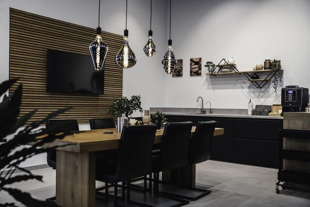 Mercedes-Benz C-KLASSE Estate 300 e AMG Line ? STOELKOELING ? PANO ? HEAD-UP ? 360 ? ADAP.CRUISE